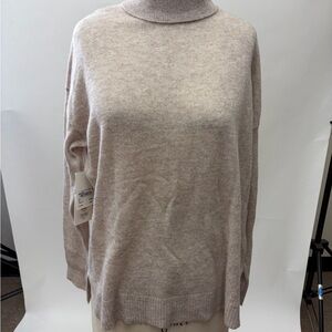 Elegant Women's Cashmere Beige Turtleneck Sweater